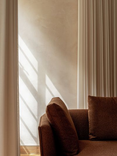 Curtain Systems, SG 6870, Colorama 1, Ashley Court, London, United Kingdom